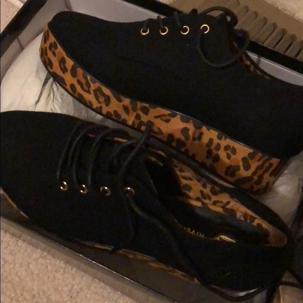 NWT Rivers Island leopard print platform boots